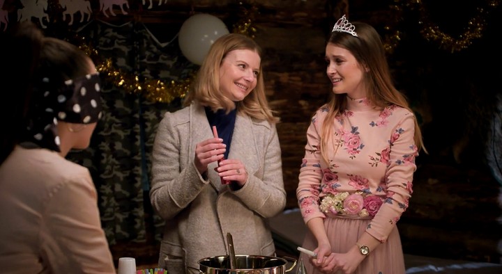 Hranica - Jana Labajová a Viktória Valúchová